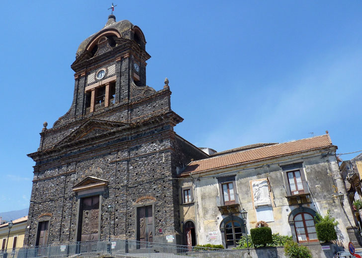 Zafferana Etnea nach Magazzeni (Sant'Alfio)